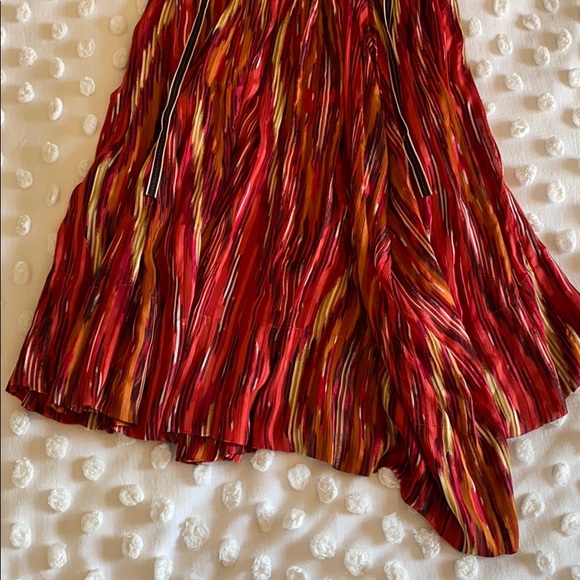 Gorgeous BCBGMAXAZRIA RUNWAY flowy silk dress - Picture 3 of 9